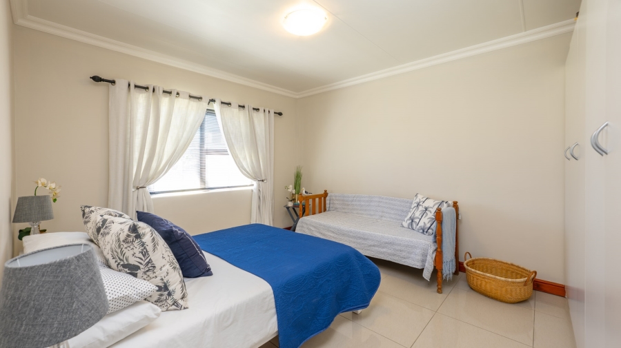 3 Bedroom Property for Sale in Struisbaai Western Cape